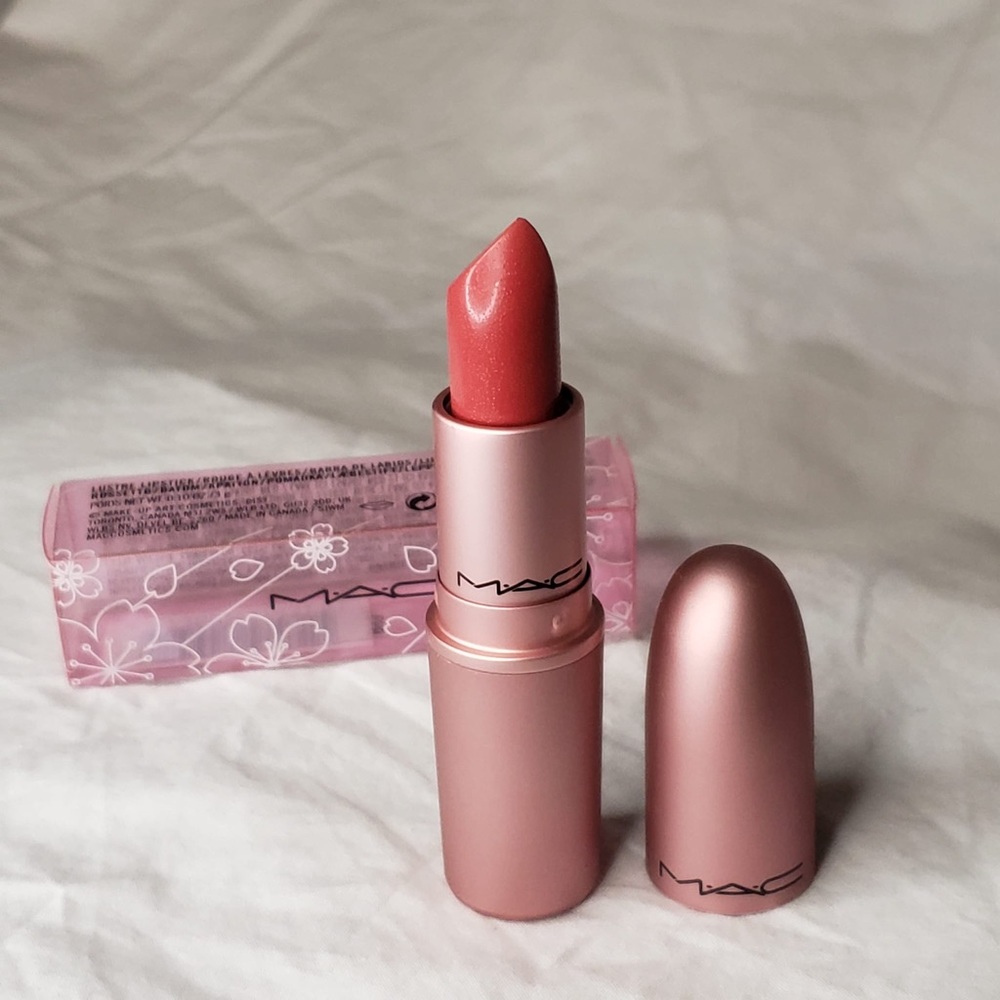 Mac Cosmetics - Full Size Lustre Lipstick